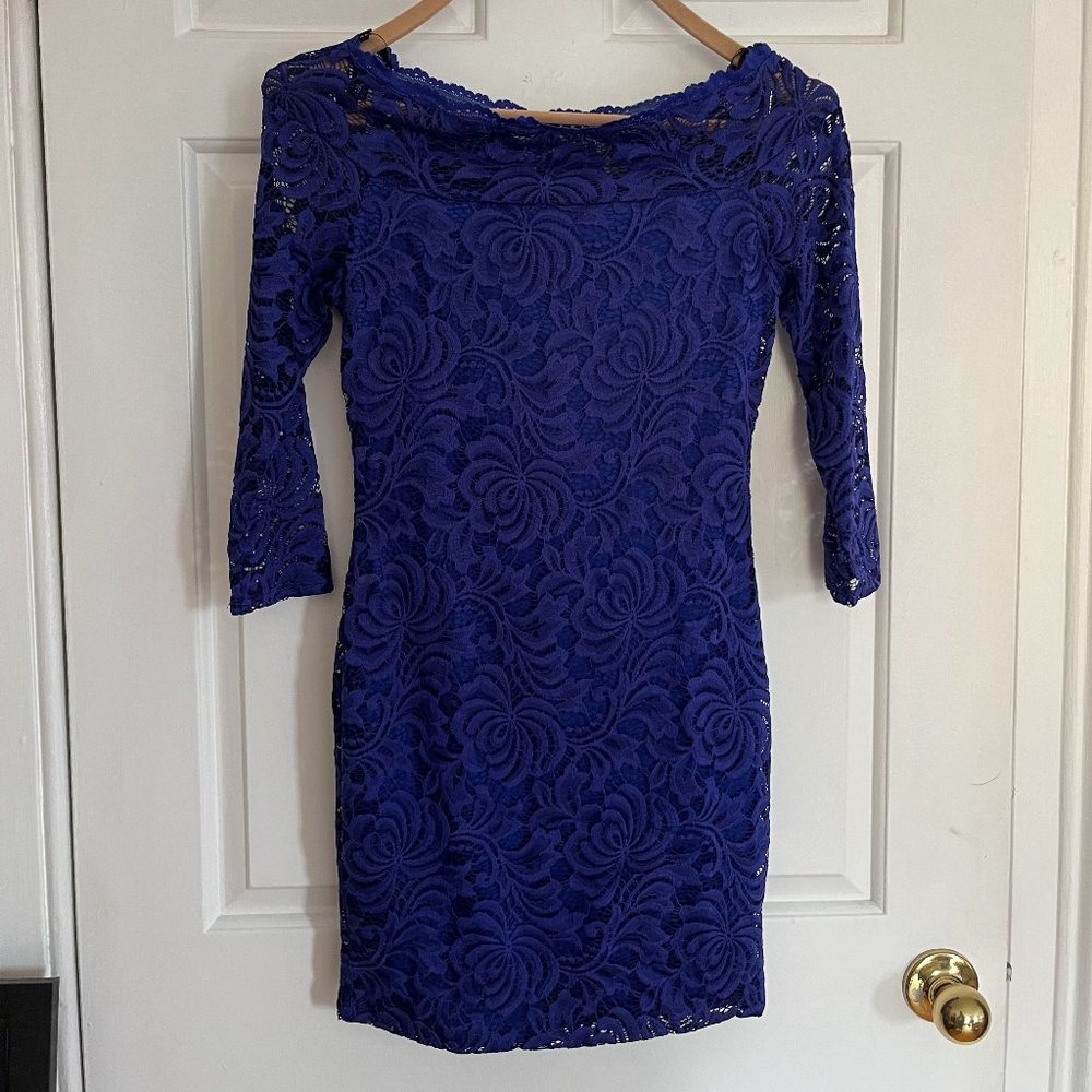 Blue fitted lace dress
